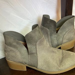 American eagle grey boogie